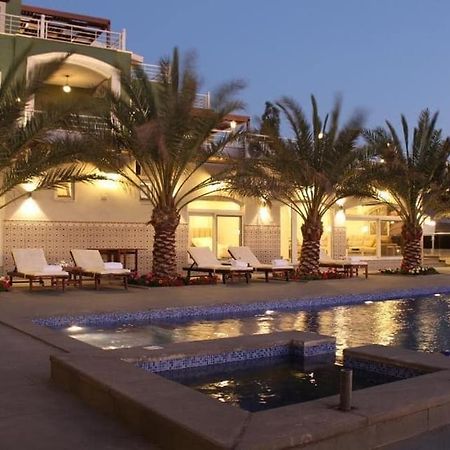 Golden Rays Chalet Мадаба Екстериор снимка