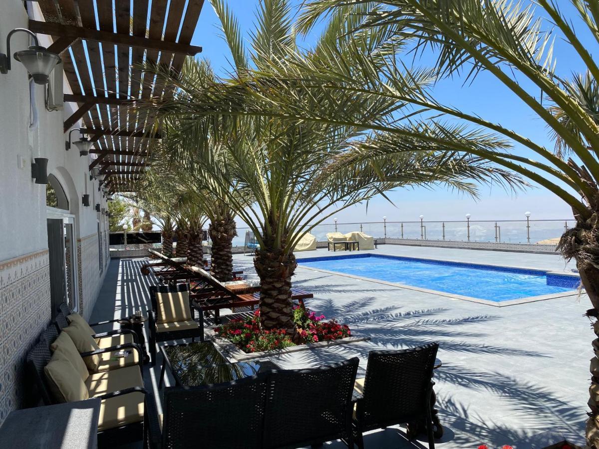 Golden Rays Chalet Мадаба Екстериор снимка